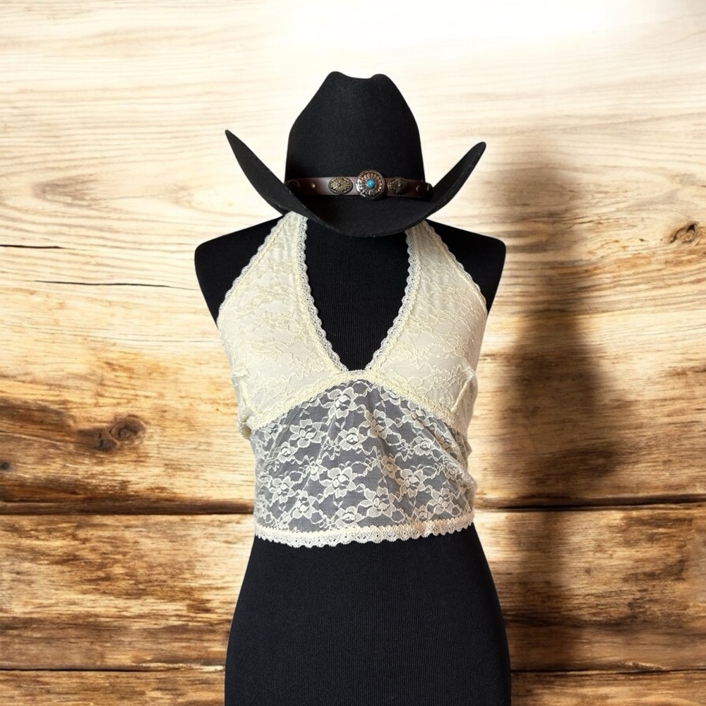 NWT HALTER DOLLS KILL CURRENT MOOD IVORY LACE HALTER CROP TOP SIZE LARGE